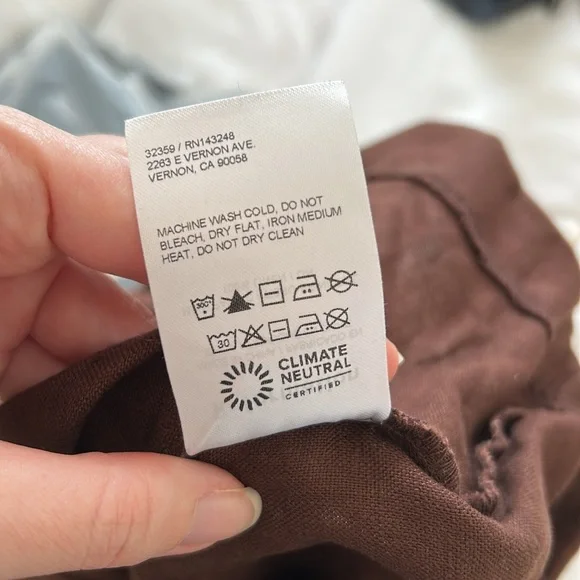 Linen pull-on shorts - Picture 5 of 5